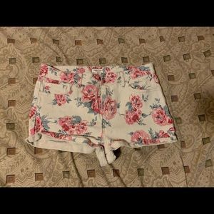 Hollister White/Floral Jean Shorts: Size 28
